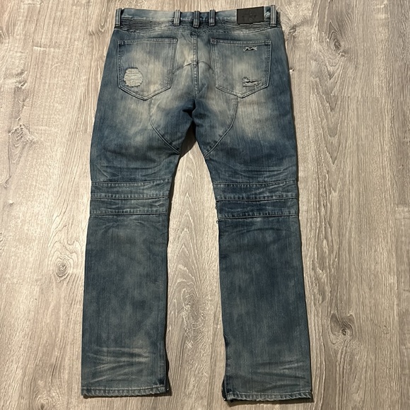 Ranch & Dvlpmnt Jeans - Picture 2 of 4